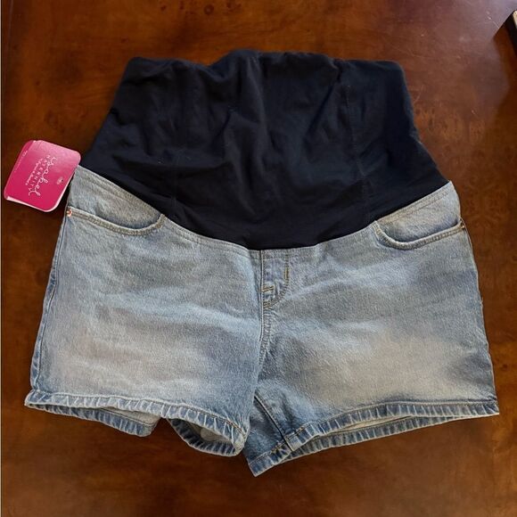 Isabel Maternity Light Wash Crossover Panel Midi Maternity Jean Shorts NWT 6 - Picture 2 of 4